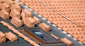 clay roofing tiles 1