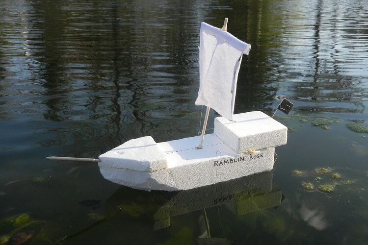 Comment fabriquer un bateau en polystyrène
