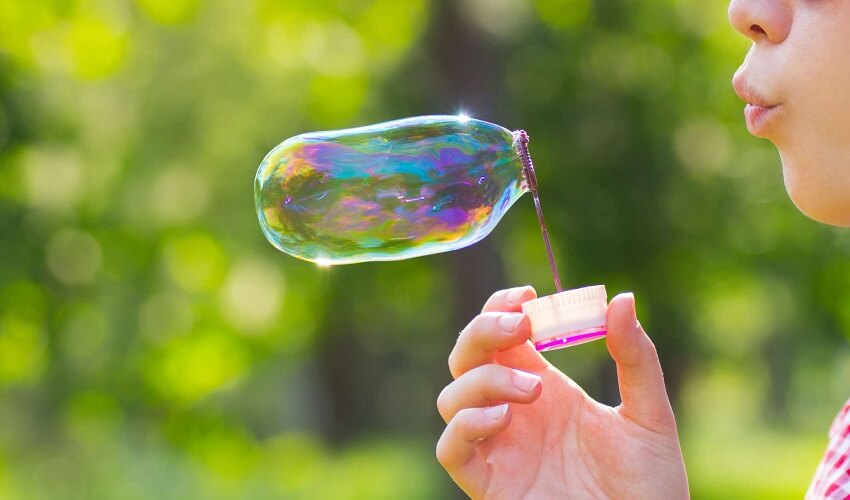 Quel produit pour faire des bulles