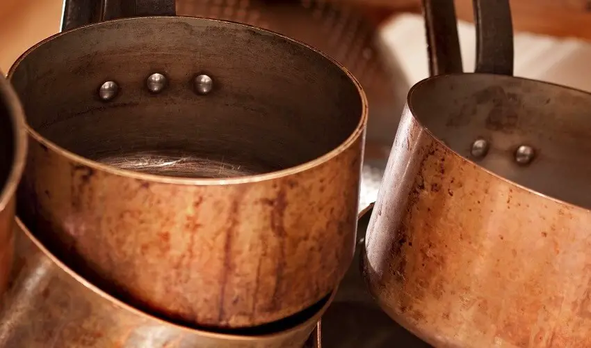 Comment savoir si une casserole en cuivre est etamee