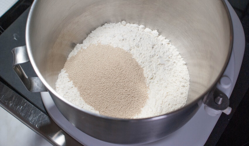 Combien de levure pour 100 g de farine