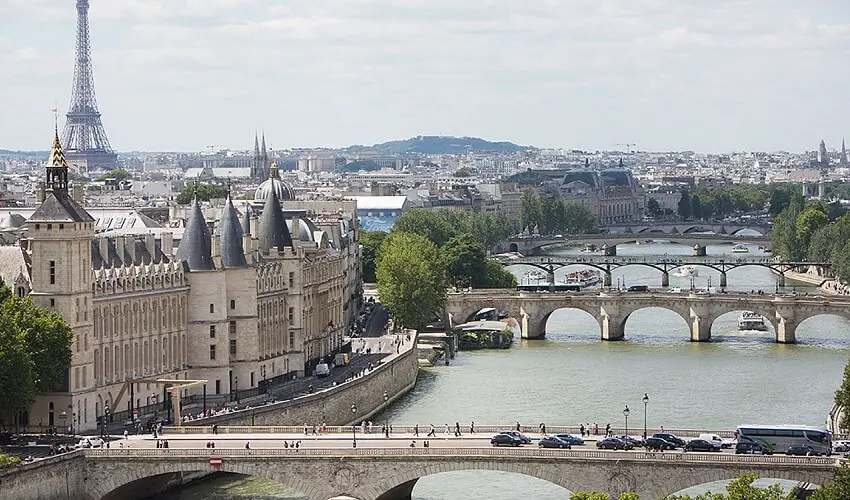 Combien de ponts a Paris