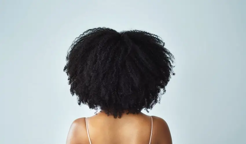 Pourquoi les africains ont les cheveux crepus