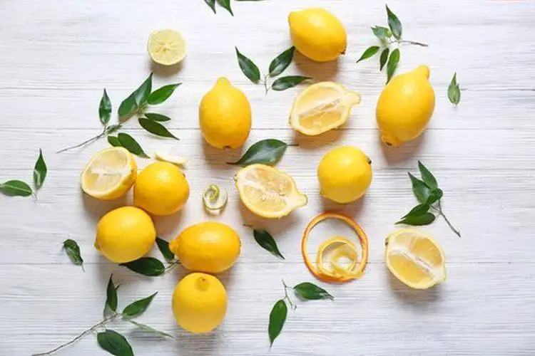 Comment enlever les pesticides sur les citrons