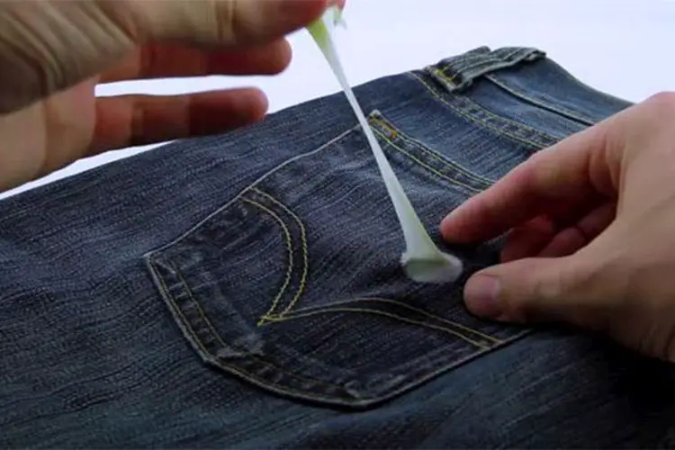 Comment enlever une tache de chewing gum sur du tissu