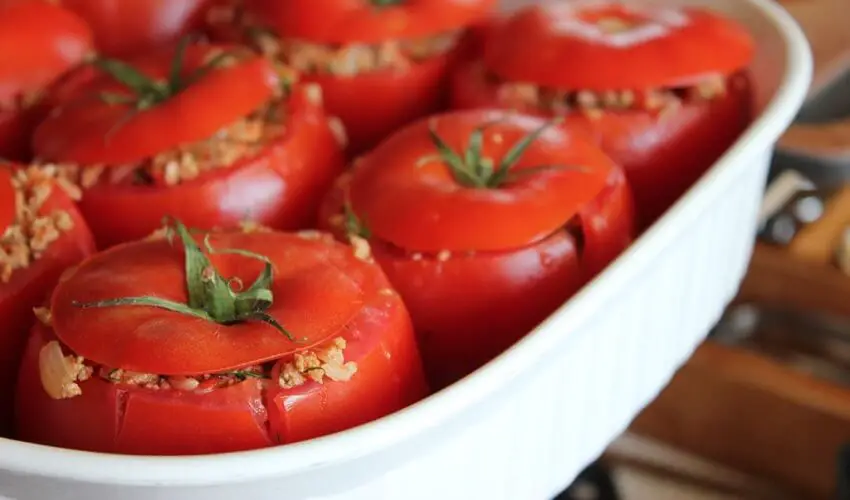 Comment congeler des tomates farcies crues