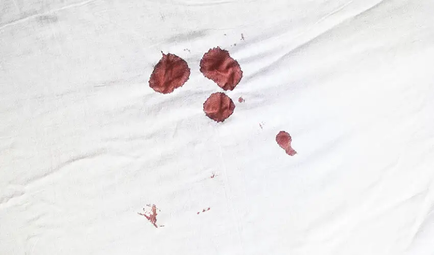 Comment enlever du sang sur une chemise