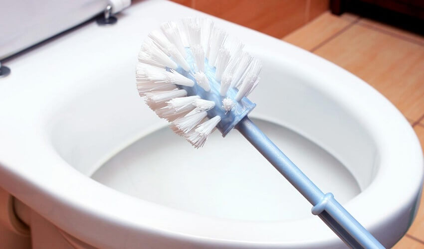 Comment nettoyer une brosse a toilette