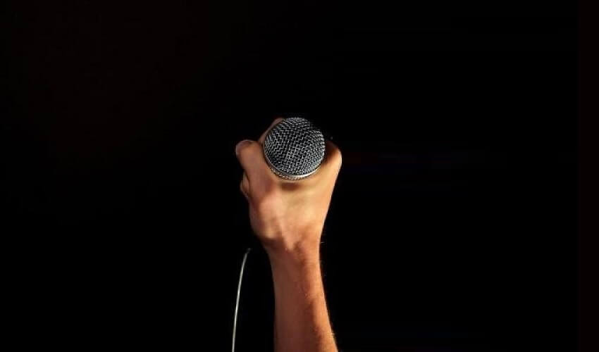 Comment preparer sa voix avant de chanter